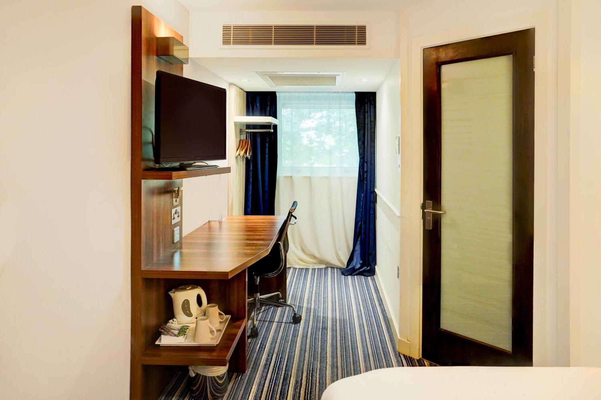 Belvilla Crewe City Centre Hotel Lifestyle Dış mekan fotoğraf