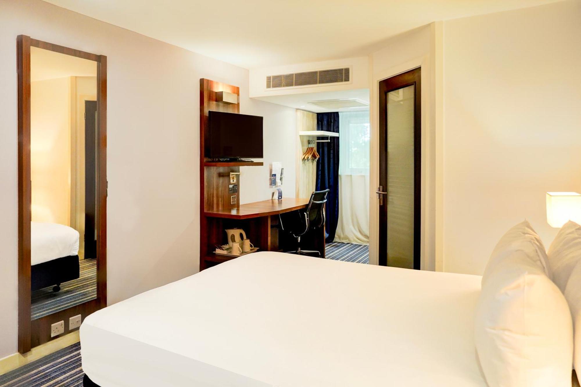 Belvilla Crewe City Centre Hotel Lifestyle Dış mekan fotoğraf