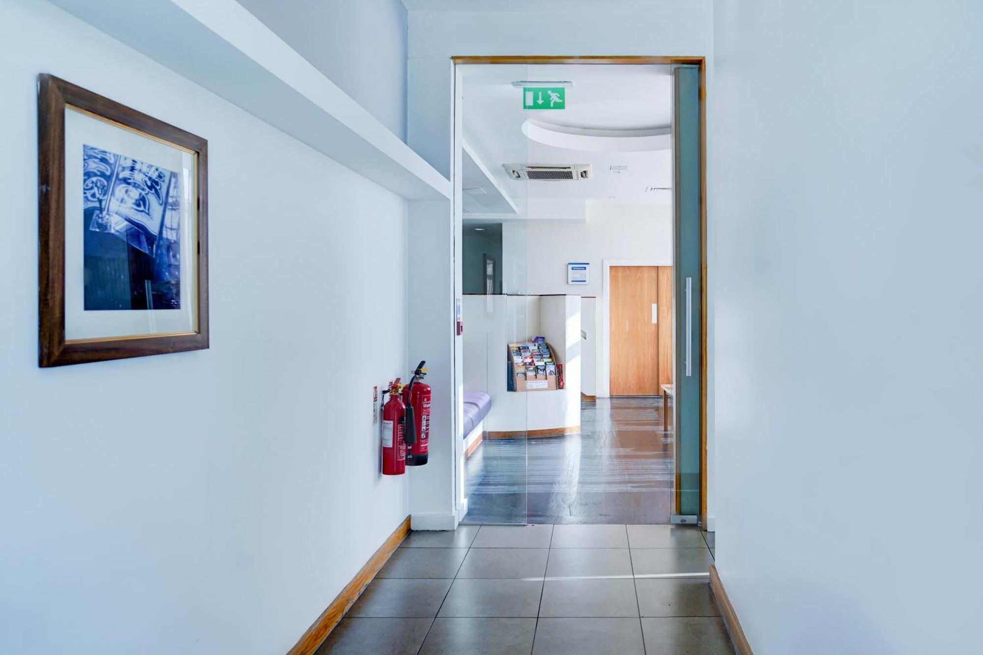 Belvilla Crewe City Centre Hotel Lifestyle Dış mekan fotoğraf