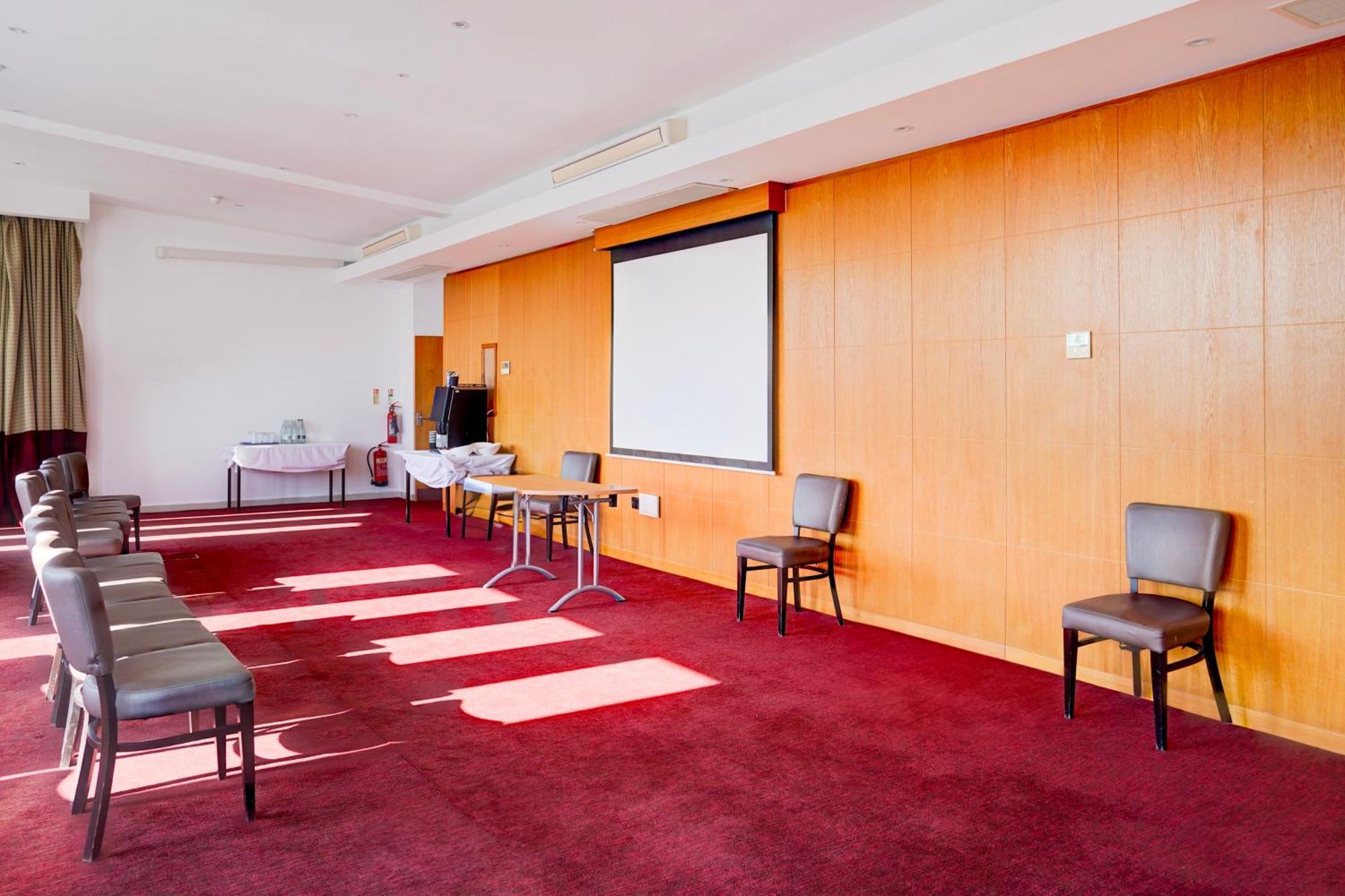 Belvilla Crewe City Centre Hotel Lifestyle Dış mekan fotoğraf